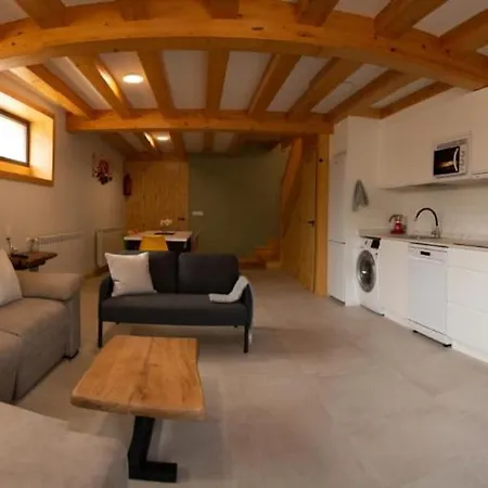 Casa Vacacional La Pedrera בקתה Baro (Cantabria)